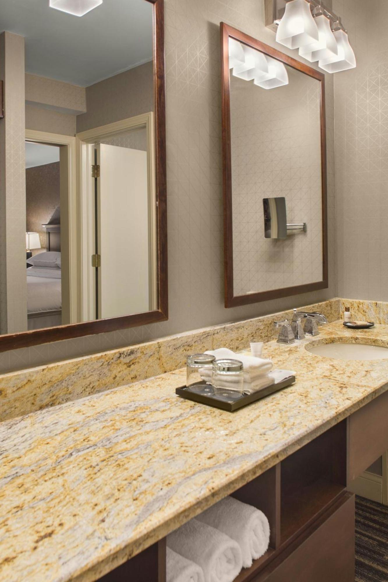Sheraton Suites Akron Кайахога-Фолс Екстер'єр фото